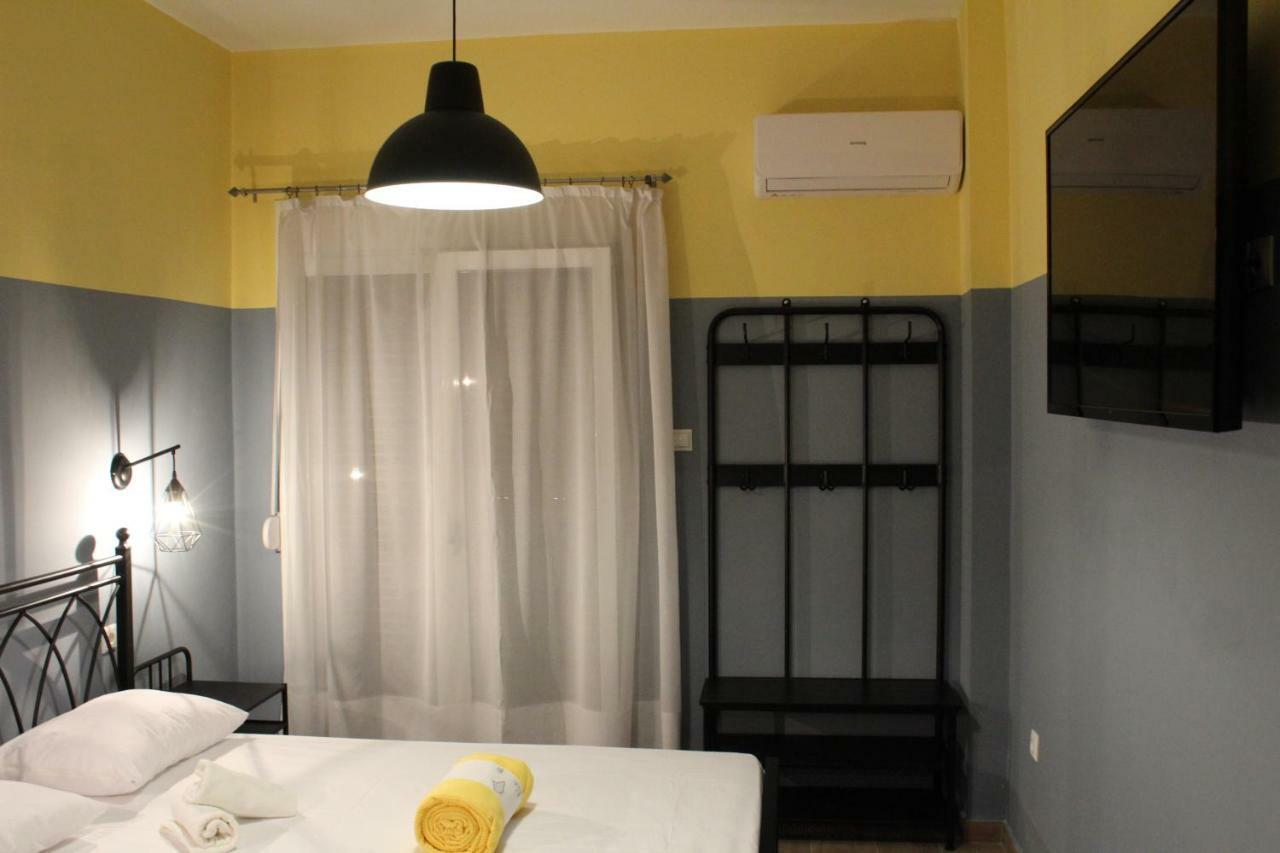 Ferienwohnung La Station Secreta Athen Exterior foto